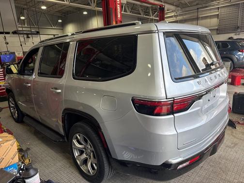 2022 Jeep Wagoneer Series II 4x4