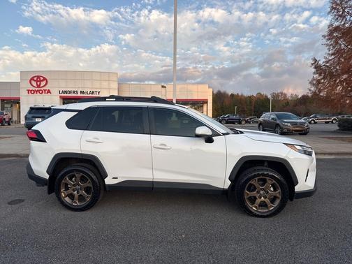 2023 Toyota RAV4 Hybrid Woodland Edition