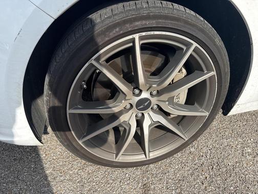 2024 Genesis G70 2.5T RWD