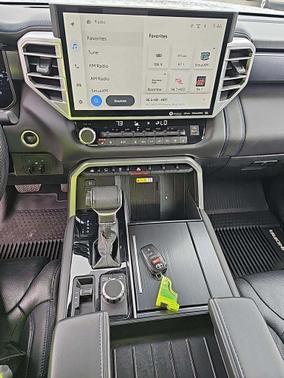 2024 Toyota Tundra Platinum