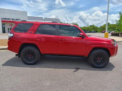 Barcelona Red Metallic 2022 Toyota 4Runner SR5 Premium