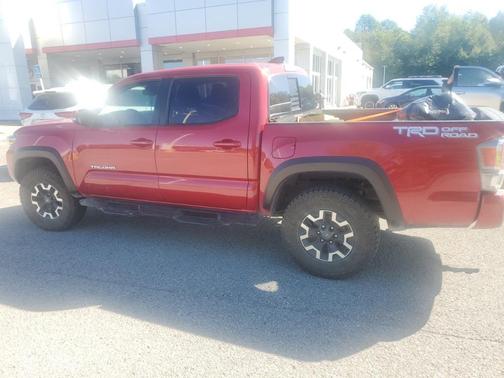 2022 Toyota Tacoma TRD Off Road