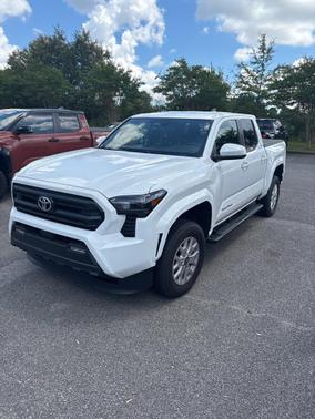 2025 Toyota Tacoma SR5