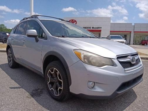 Ice Silver Metallic 2014 Subaru XV Crosstrek 2.0i Premium