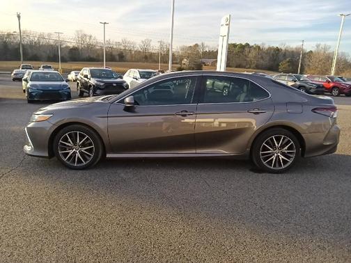 2024 Toyota Camry XLE