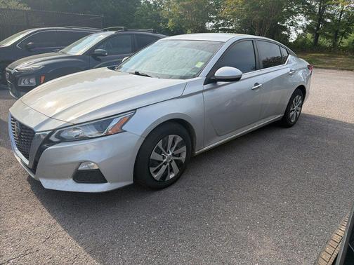 Brilliant Silver Metallic 2021 Nissan Altima S FWD