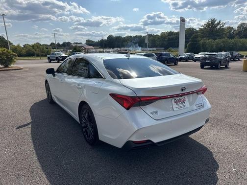 2021 Toyota Avalon Hybrid Limited
