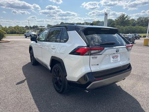 2024 Toyota RAV4 Hybrid SE