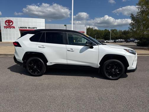 2024 Toyota RAV4 Hybrid SE