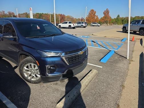 2022 Chevrolet Traverse LS