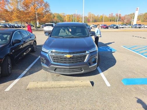 2022 Chevrolet Traverse LS