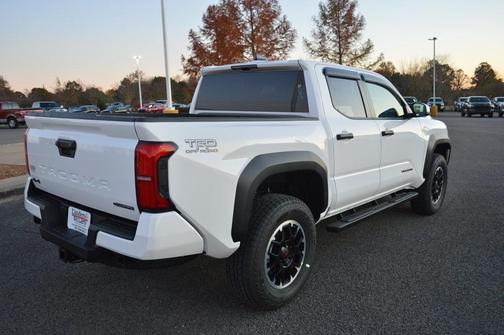 2025 Toyota Tacoma Hybrid TRD Off Road