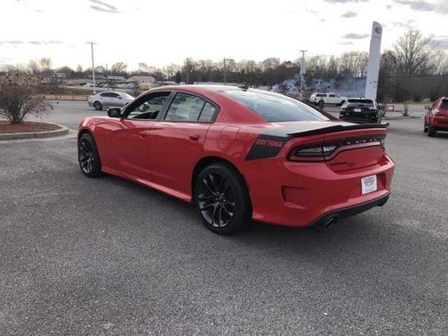 Photo 5 of 33 of 2021 Dodge Charger R/T
