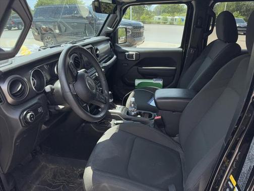 2023 Jeep Gladiator Sport S