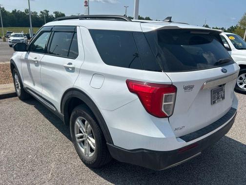 Oxford White 2023 Ford Explorer XLT