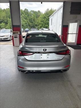 2022 Lexus ES 350 F Sport