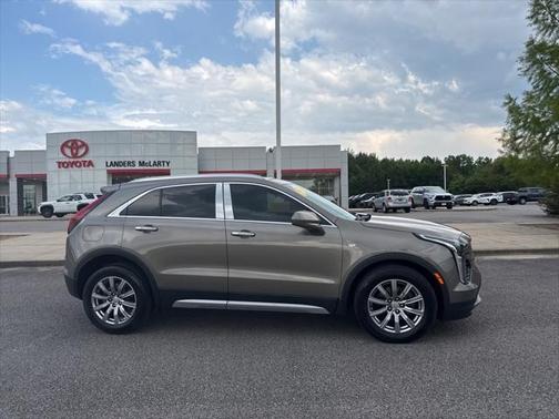 2020 Cadillac XT4 Premium Luxury