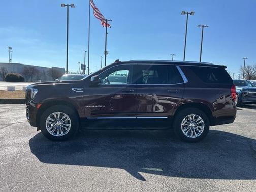 2023 GMC Yukon SLT