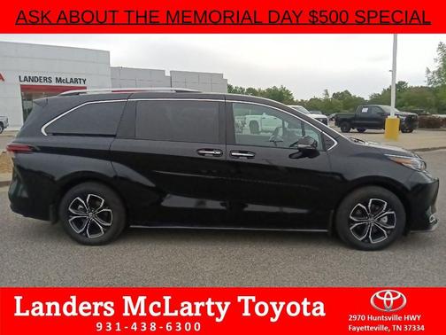 Midnight Black Metallic 2025 Toyota Sienna Platinum