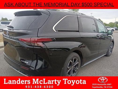 Midnight Black Metallic 2025 Toyota Sienna Platinum