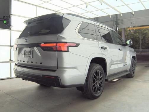 2024 Toyota Sequoia SR5