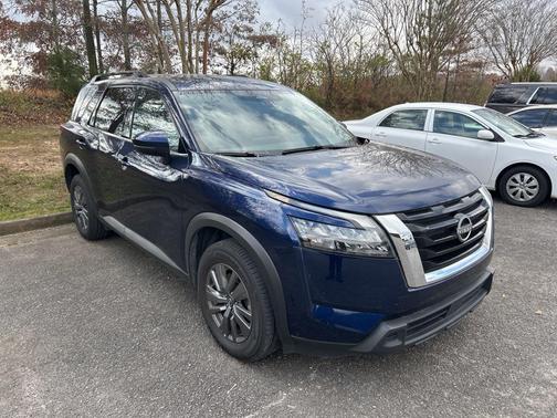 2024 Nissan Pathfinder SV 4WD