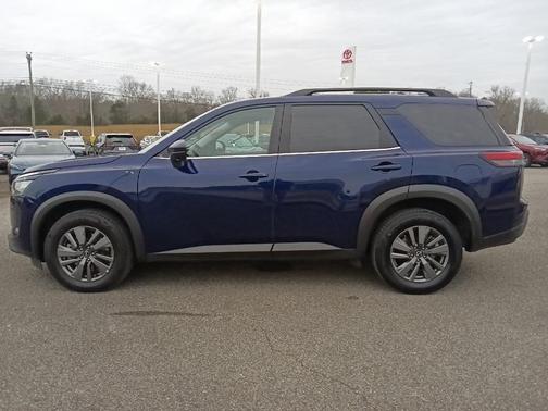 2024 Nissan Pathfinder SV 4WD