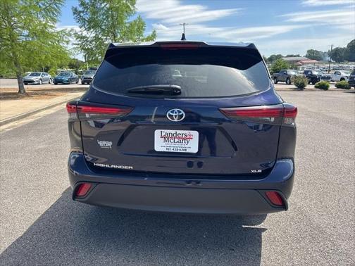 2025 Toyota Highlander XLE