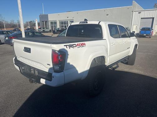 2022 Toyota Tacoma TRD Off-Road