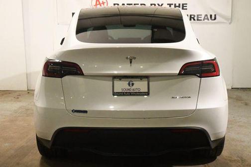 2023 Tesla Model Y Long Range Dual Motor All-Wheel Drive