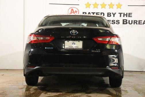 2018 Toyota Camry Hybrid LE
