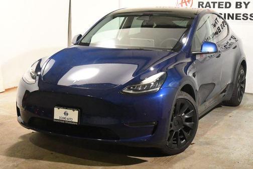 2022 Tesla Model Y Long Range Dual Motor All-Wheel Drive