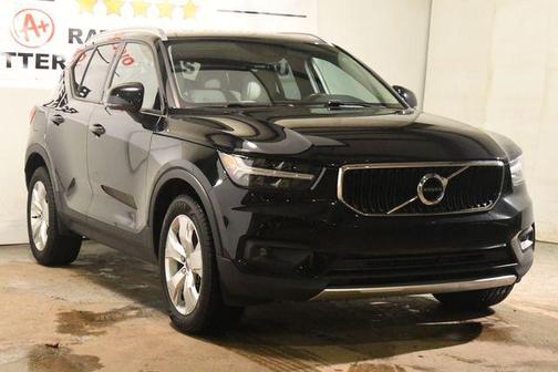 2021 Volvo XC40 T4 Momentum