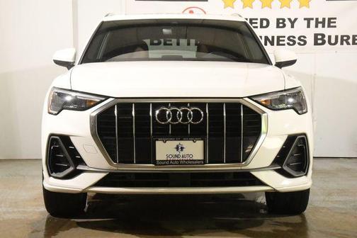 2022 Audi Q3 45 S line Premium