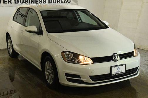2016 Volkswagen Golf TSI S 4-Door