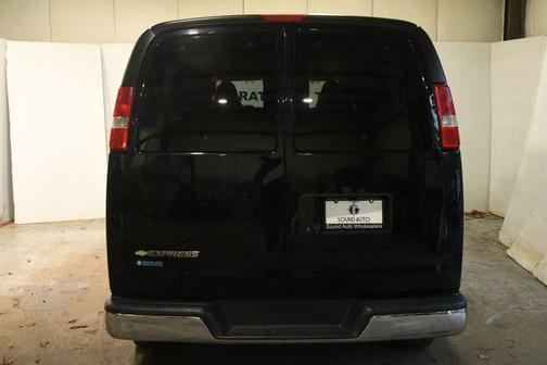 2017 Chevrolet Express 3500 LT