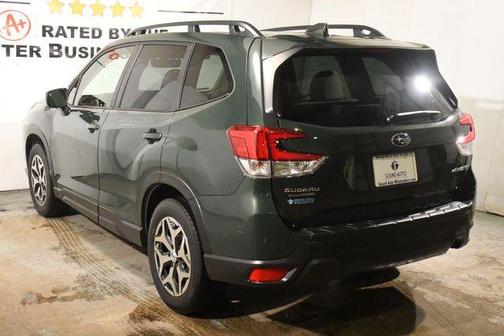 2022 Subaru Forester Premium