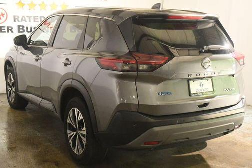 Brilliant Silver Metallic 2023 Nissan Rogue SV