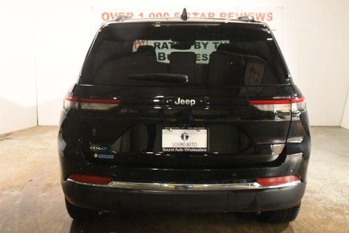 Diamond Black Crystal Pearlcoat 2024 Jeep Grand Cherokee 4xe Anniversary Edition
