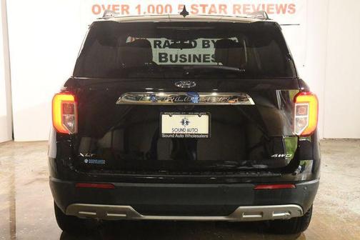 Black 2021 Ford Explorer XLT