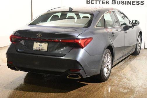 2020 Toyota Avalon XLE