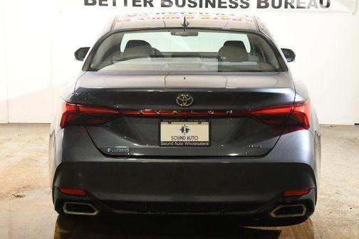 2020 Toyota Avalon XLE