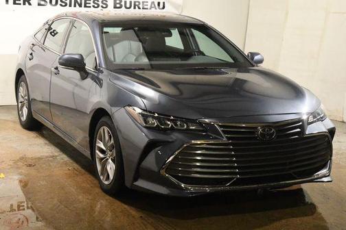 2020 Toyota Avalon XLE