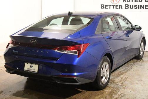 2021 Hyundai ELANTRA SE