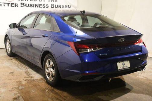 2021 Hyundai ELANTRA SE