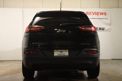 2017 Jeep Cherokee Sport