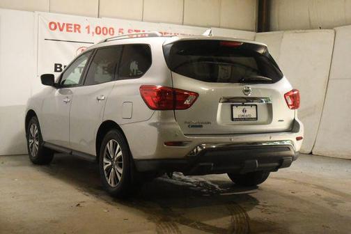 2019 Nissan Pathfinder S