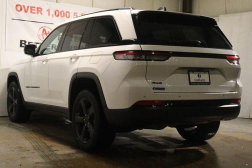 2022 Jeep Grand Cherokee Altitude