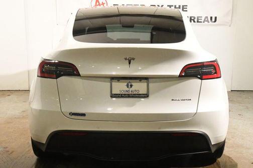 2021 Tesla Model Y Long Range Dual Motor All-Wheel Drive