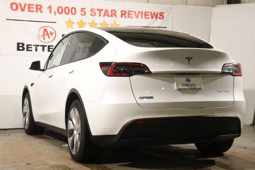 2022 Tesla Model Y Long Range Dual Motor All-Wheel Drive